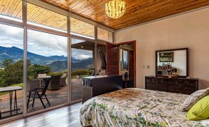 Altandörrar för nya och gamla hus