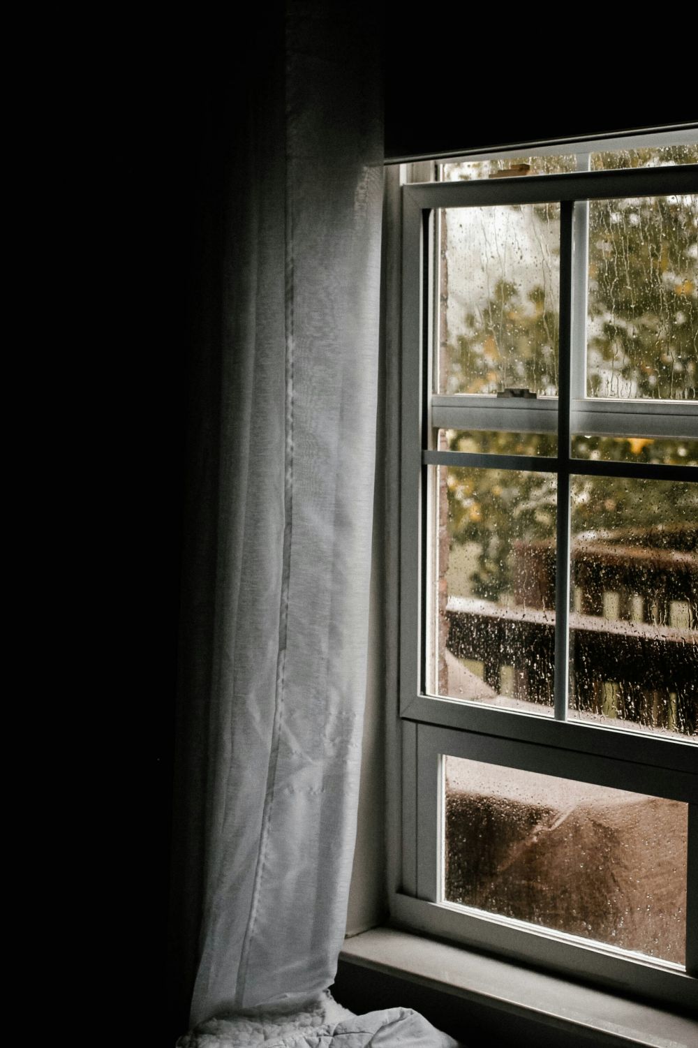 Vridfönster med spröjs: Den moderna lösningen för ditt hem
