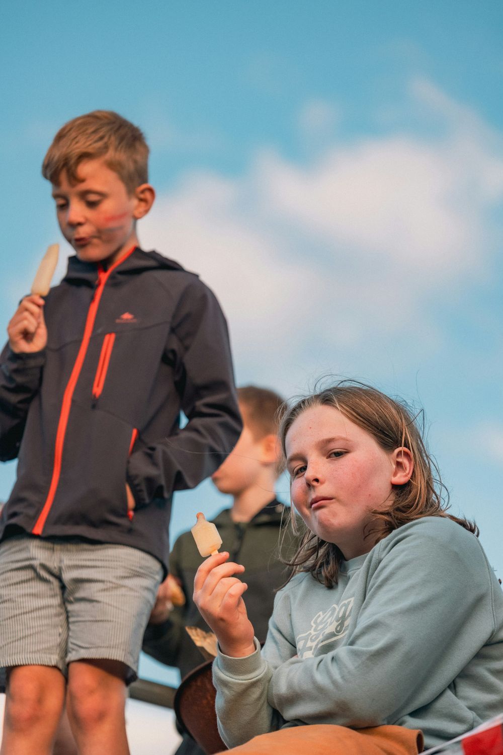 Tjäna pengar till klassen med toapapper: Smarta sätt att nå målen utan stress